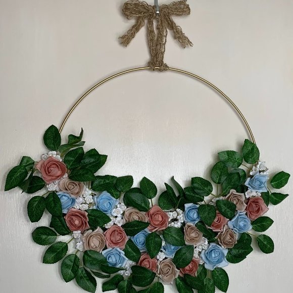 Beautiful Springtime Floral Wreath - Picture 7 of 7